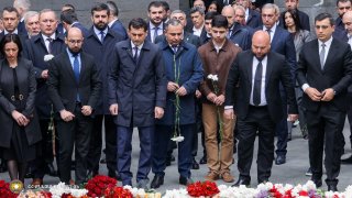 ՀՀ քննչական կոմիտեի նախագահը և անձնակազմը հարգանքի տուրք են մատուցել Հայոց ցեղասպանության զոհերի հիշատակին